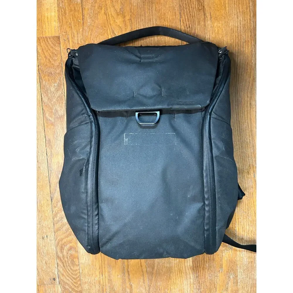 Peak Design Everyday Backpack 20L Black Pre-Owned 3 FlexFold dividers
